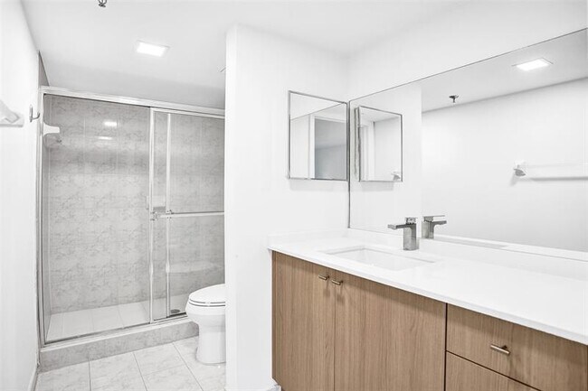 Building Photo - 9470 Tangerine Pl