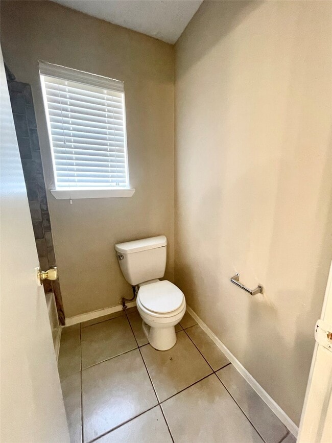 Building Photo - 19319 Lazy Valley Dr