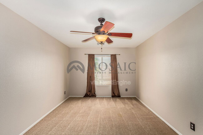 Building Photo - 2737 E La Costa Dr