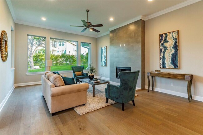 Building Photo - 511 Woodside Ter