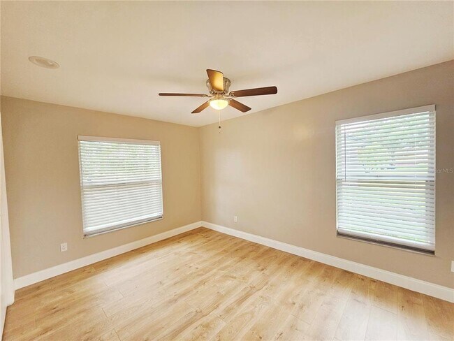 Building Photo - 8935 Esguerra Ln