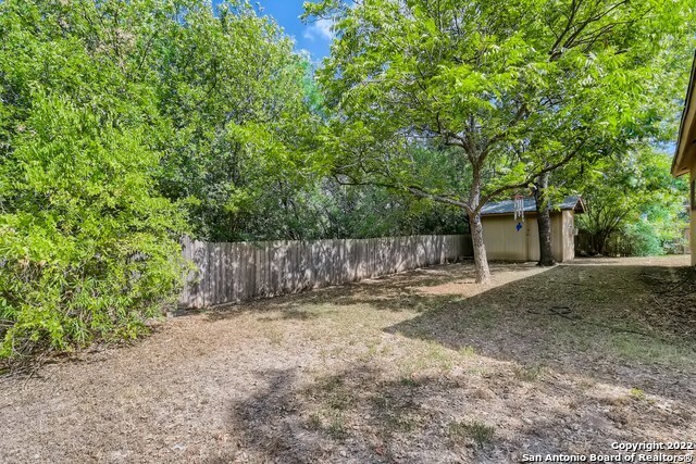 Building Photo - 8823 Wellesley Manor Dr