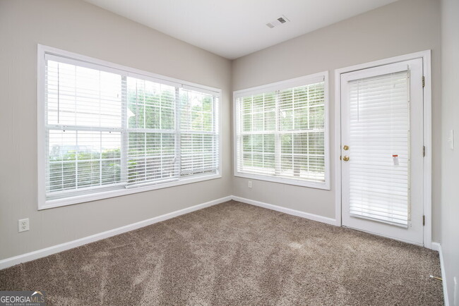 Building Photo - 8 Arendt Park Ln