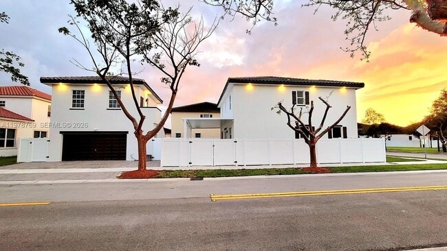 Building Photo - 17070 SW 91st St