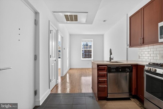 Building Photo - 2620 13th St NW