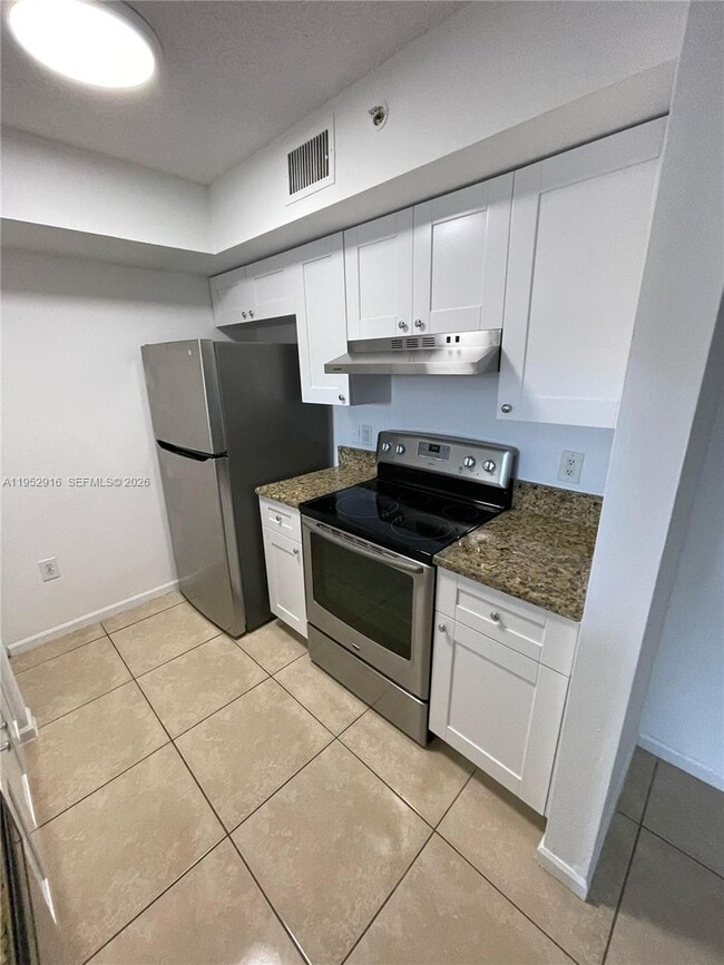 Building Photo - 4840 N State Rd 7