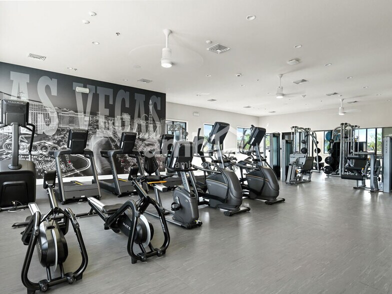 Building Photo - 10382 Bishops Cap St