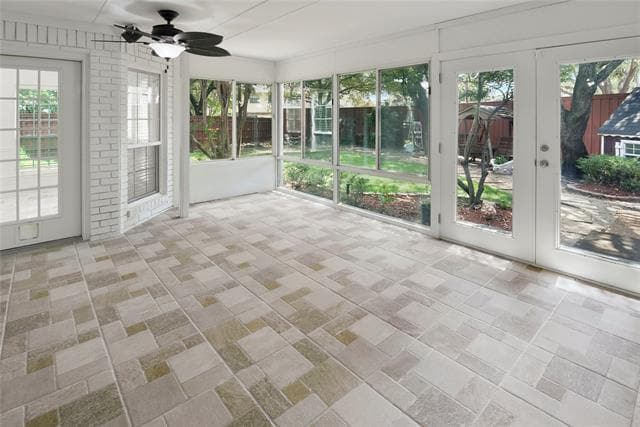 Building Photo - 18528 Vista Del Sol