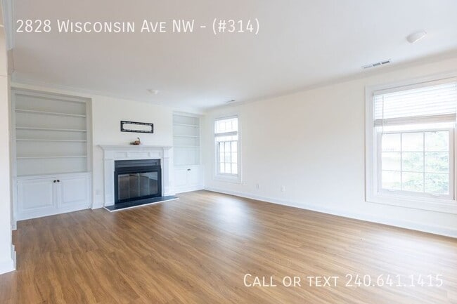 Building Photo - 2828 Wisconsin Ave NW