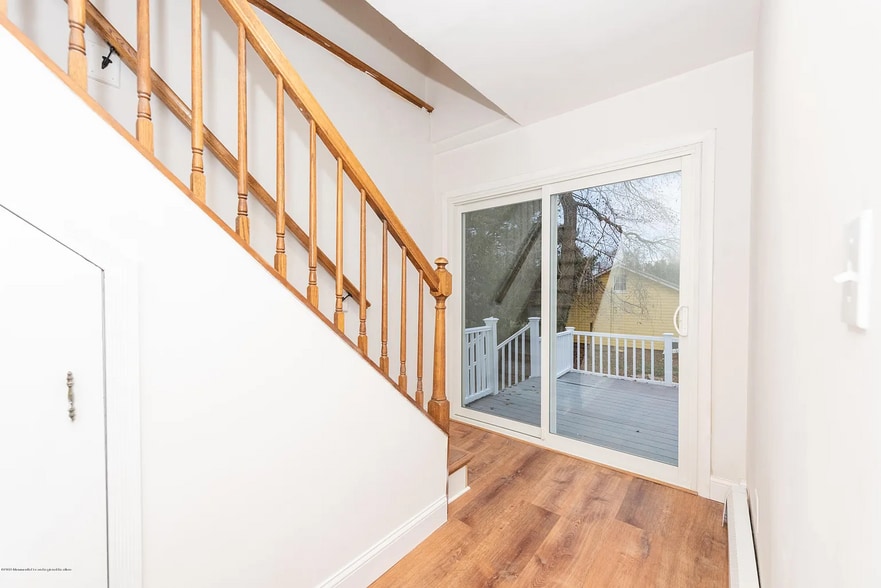 Building Photo - 32 Franklin Avenue