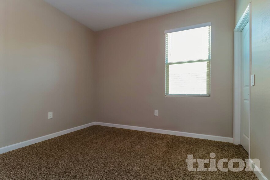 Building Photo - 30361 W Crittenden Ln