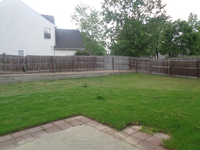 Building Photo - 509 Brickstone Dr