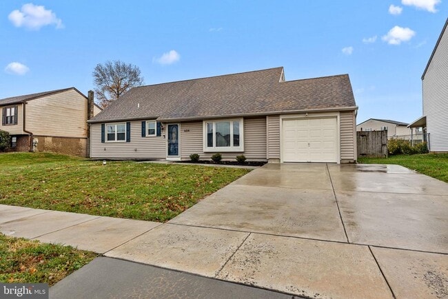 Building Photo - 604 Iva Ln