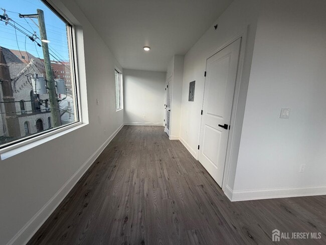 Building Photo - 103 Bayard St