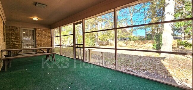 Building Photo - 1029 Dulcie Ave