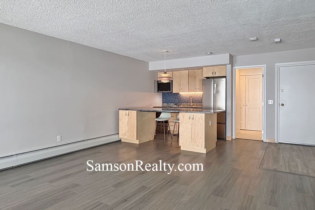 Building Photo - 400 Narragansett Pkwy