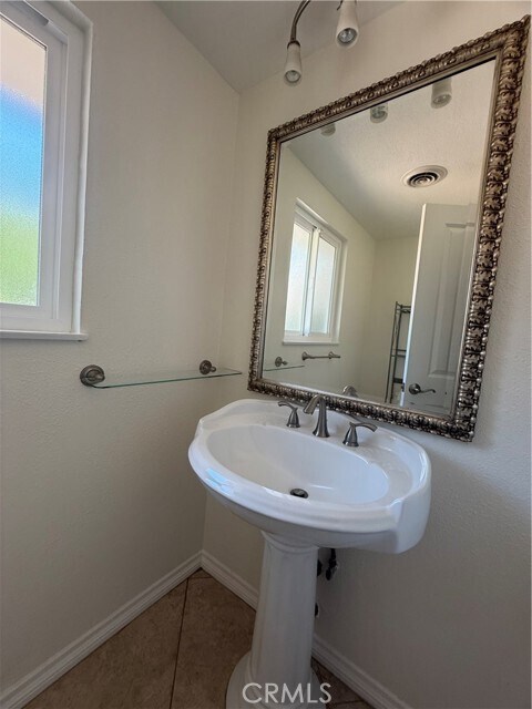 Building Photo - 61 E Orange Grove Ave