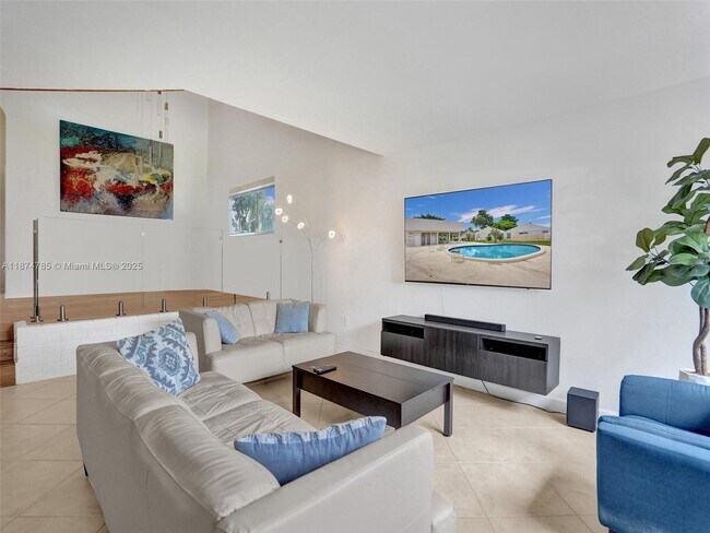 Building Photo - 8662 Bridle Path Ct