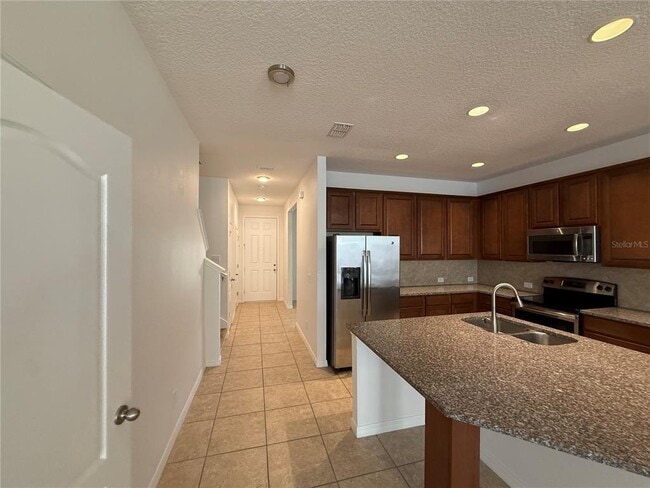 Building Photo - 7605 Ripplepointe Way