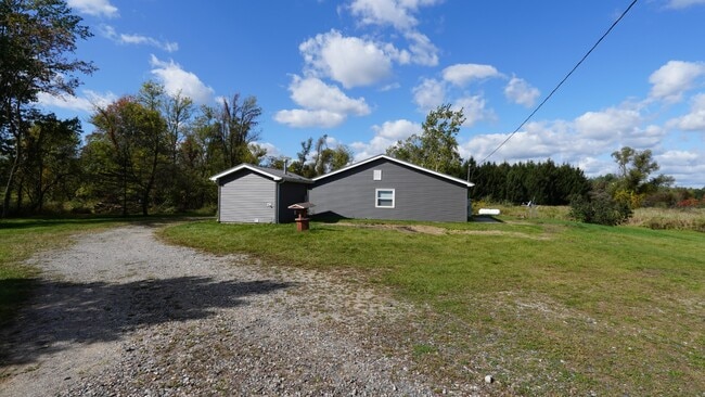 Building Photo - 4514 Lake Pleasant Rd S