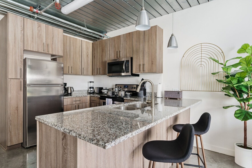 Mid Main apartments — community photo - Mid Main