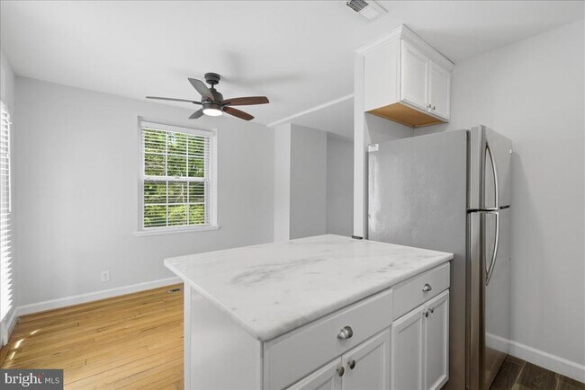 Building Photo - 4825 S 28th St