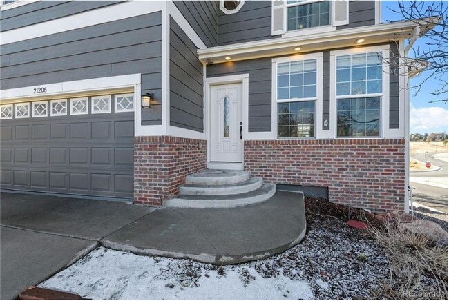 Building Photo - Beautiful 2-Story Home In Hidden River. Finished Basement. Turfed Backyard.