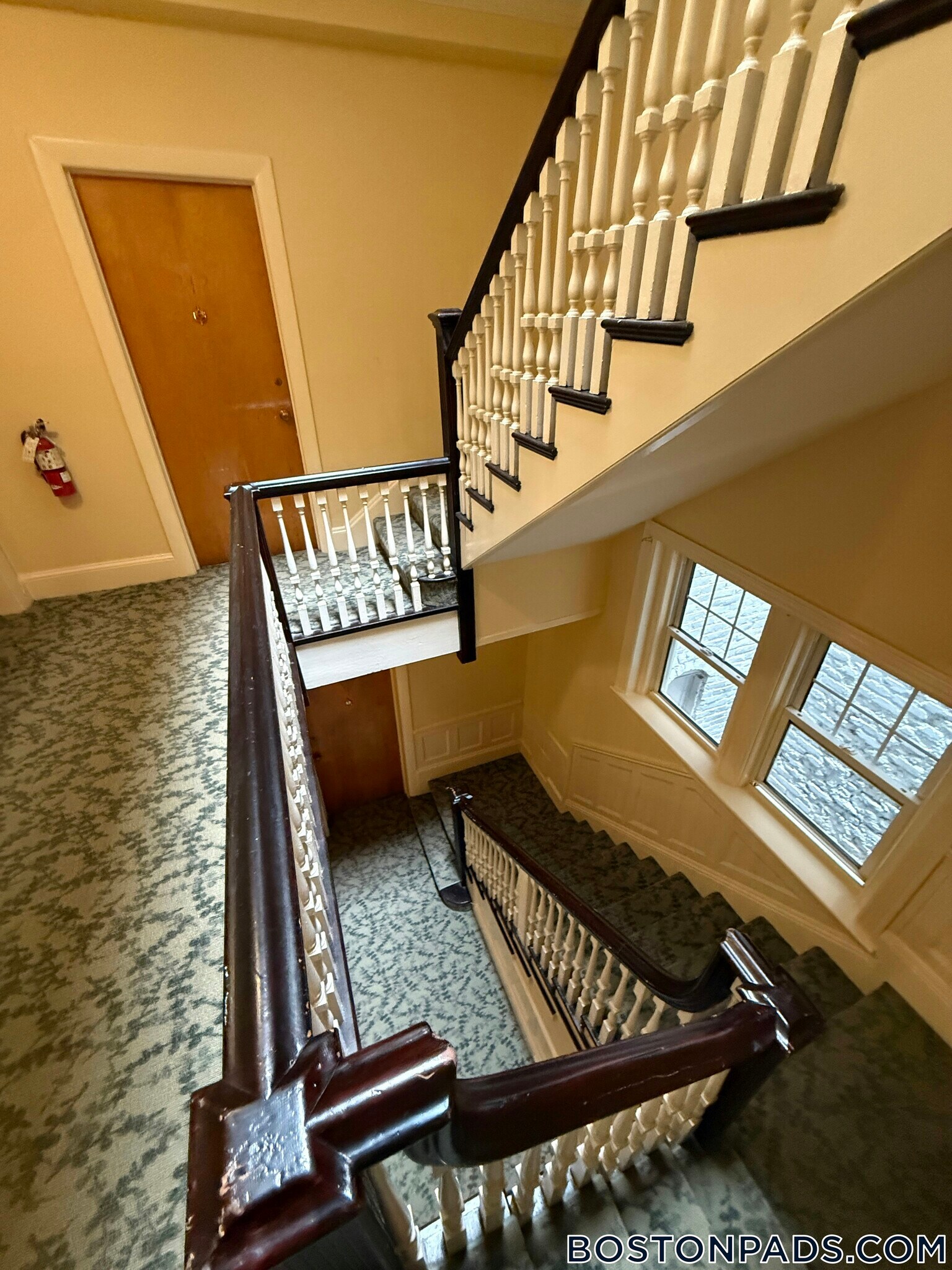 Building Photo - 1223 Beacon St