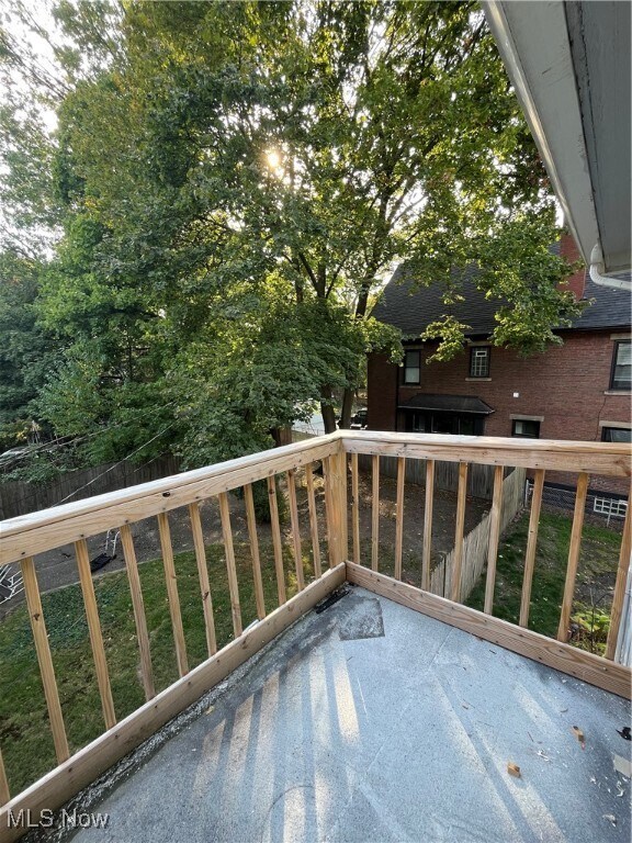 Building Photo - 1390 E 109th St