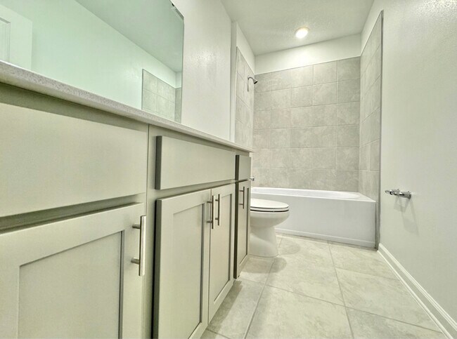 Building Photo - 1169 Deepwater Cir