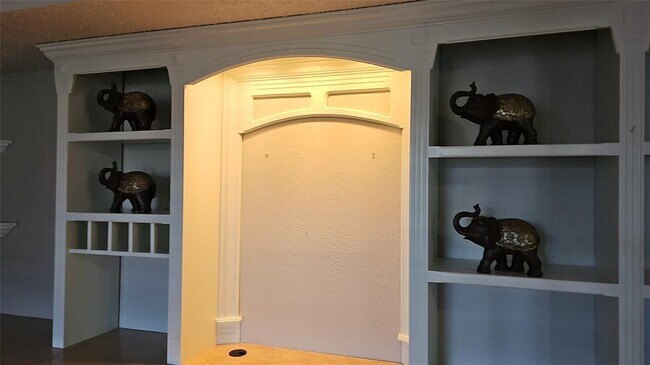 Building Photo - 11804 Buggy Whip Trail