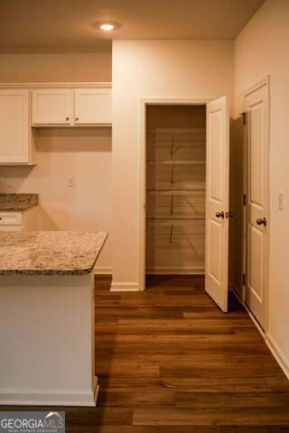 Building Photo - 129 Elijah St