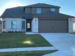 Building Photo - 312 Golden Sands Ln
