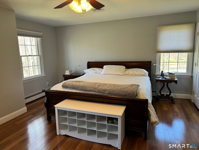 Building Photo - 11 Van Campen Ln