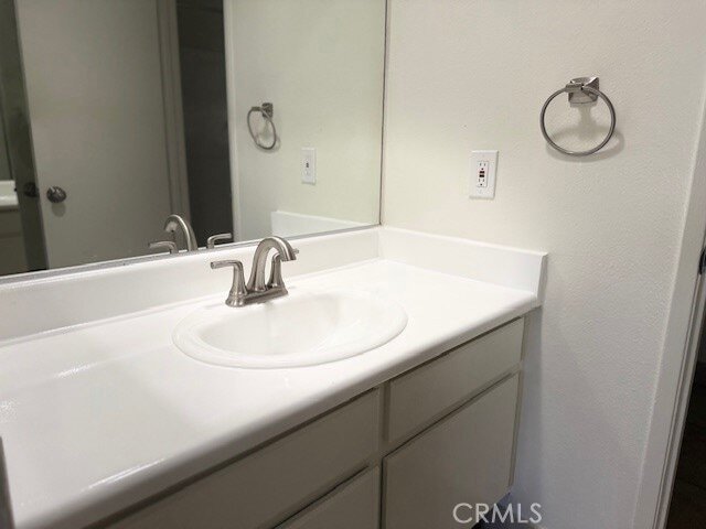 Building Photo - 51025 Avenida Martinez