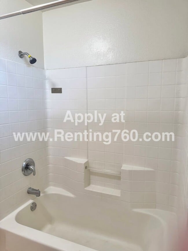 Building Photo - 57212 Chipmunk Trail