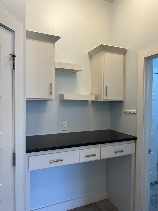 Building Photo - 8424 Northwest 142nd Street