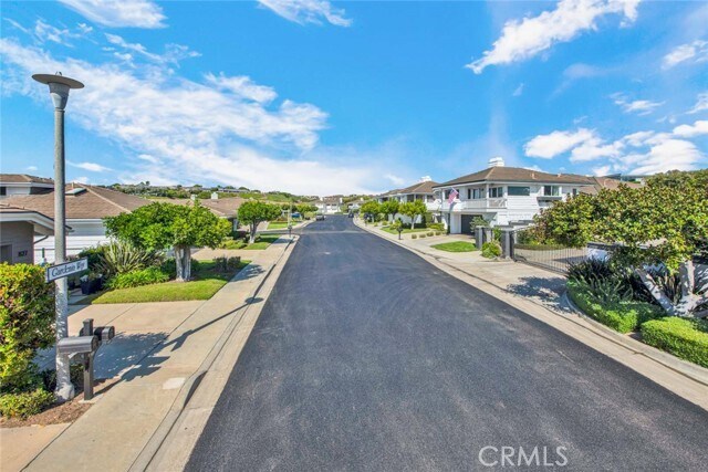 Building Photo - 804 Gardenia Way