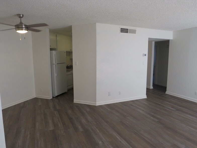 Building Photo - The Orchard Apartments