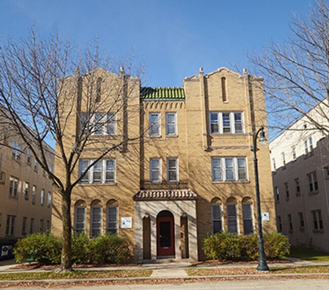 Building Photo - 3825 N Oakland Ave