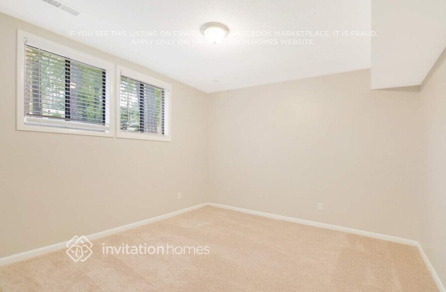 Building Photo - 7812 Haymarket Ln