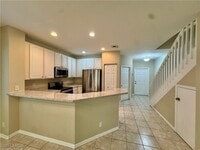 Building Photo - 8151 Pacific Beach Dr