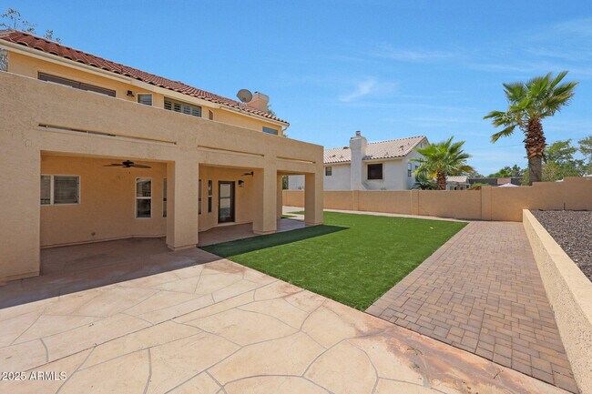 Building Photo - 8830 E Carol Way