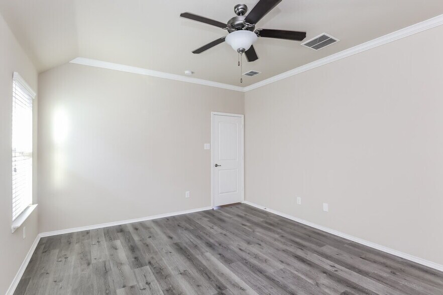 Building Photo - 517 Pawnee St