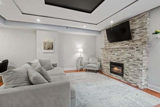 Building Photo - 4301 Park Ave