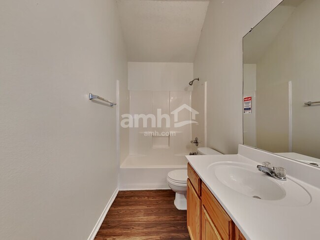 Building Photo - 4809 Palm Ridge Dr