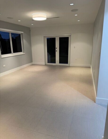 Building Photo - 2930 SW 79th Ct