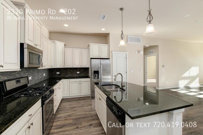 Building Photo - 2320 Primo Road
