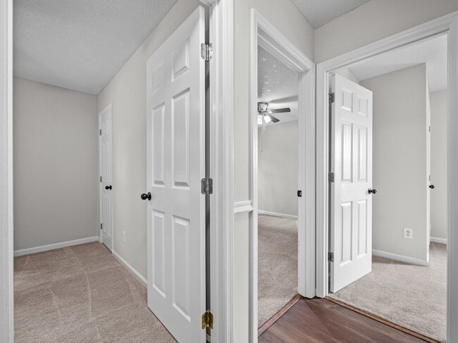 Building Photo - 1212 Gerald Dr