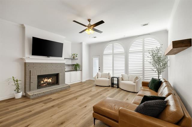 Building Photo - 624 Mossycup Oak Dr